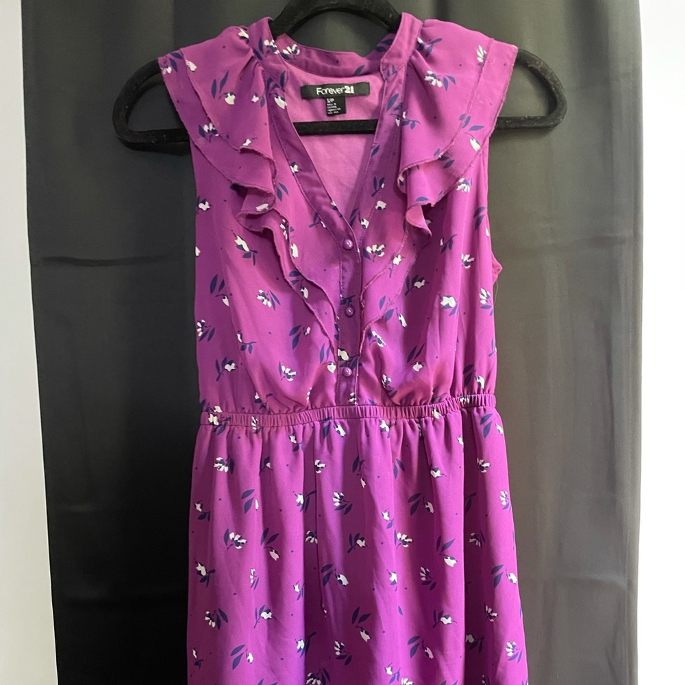F21 Floral sleeveless Ruffle Neck Dress